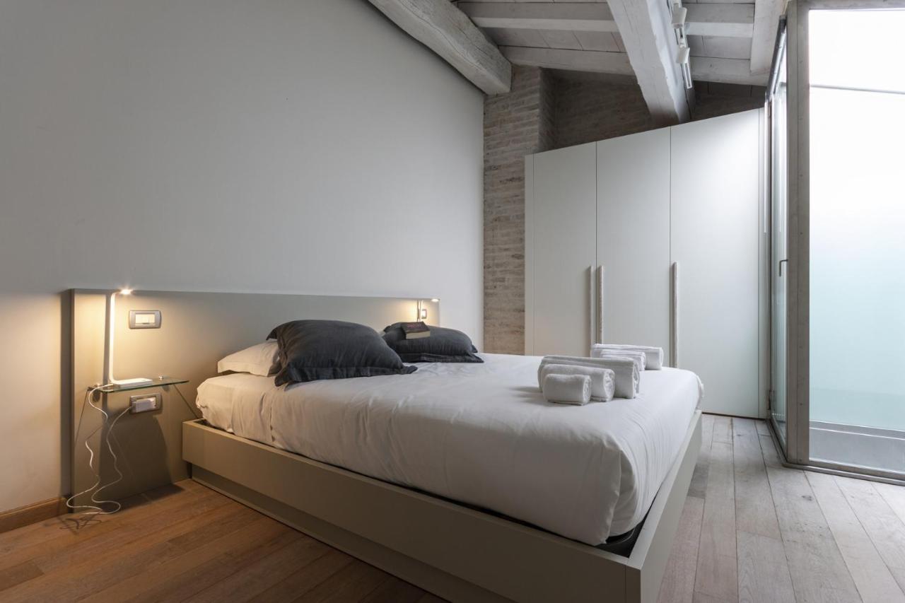 Smeraldo Suite - Smart Holiday Mantova Eksteriør billede